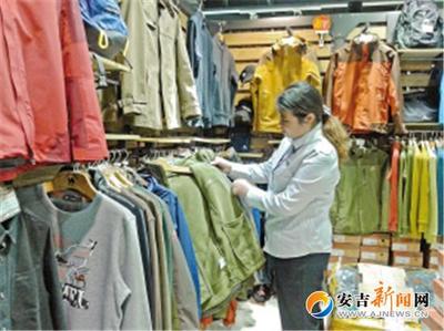 戶外用品銷售升溫，戶外經(jīng)濟迎來新機遇